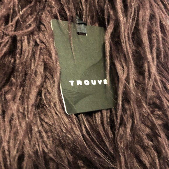 Burgundy faux fur shag jacket from Trouvé - Picture 5 of 5